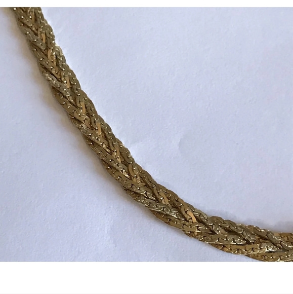 Vintage gold plated necklace like new 18" Made in Korea - Picture 4 of 17